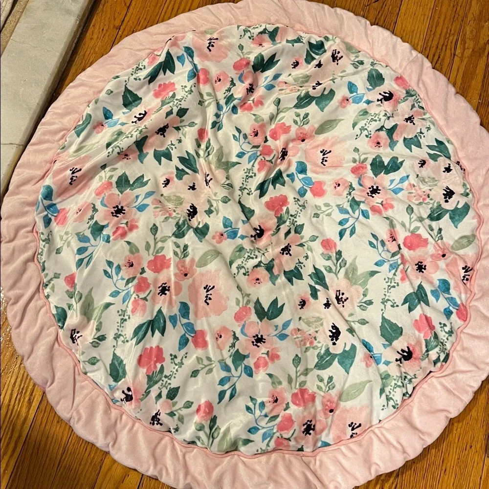 Pink and White Tie-Dye Round Blanket